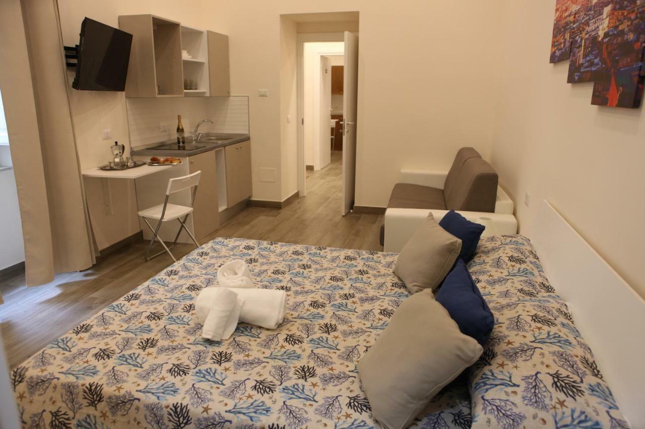 Garibaldi Station 2Punto0 Bed & Breakfast Napoli Bagian luar foto
