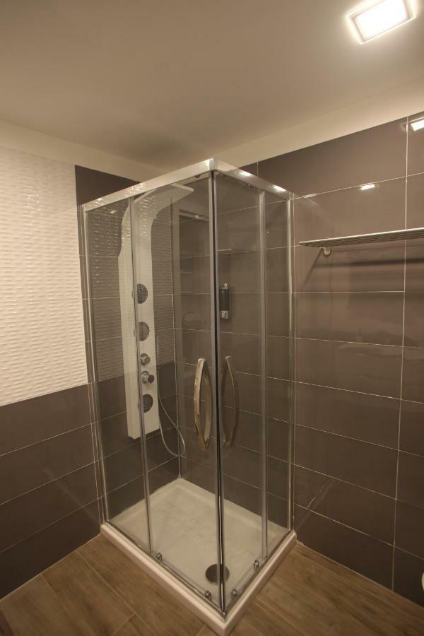 Garibaldi Station 2Punto0 Bed & Breakfast Napoli Bagian luar foto