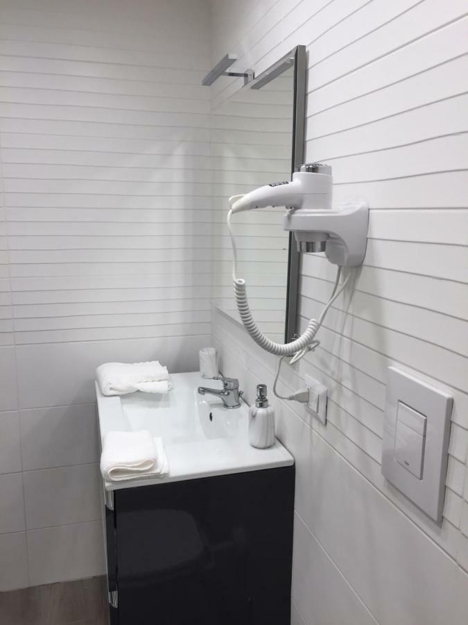 Garibaldi Station 2Punto0 Bed & Breakfast Napoli Bagian luar foto